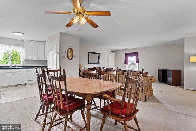 924 W TRINDLE ROAD, Mechanicsburg, PA 17055