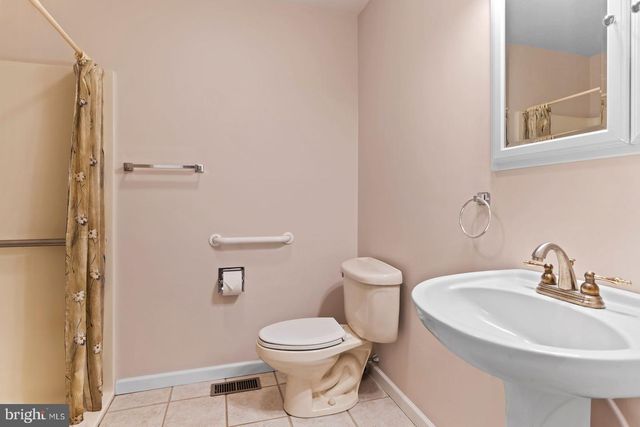 924 W TRINDLE ROAD, Mechanicsburg, PA 17055