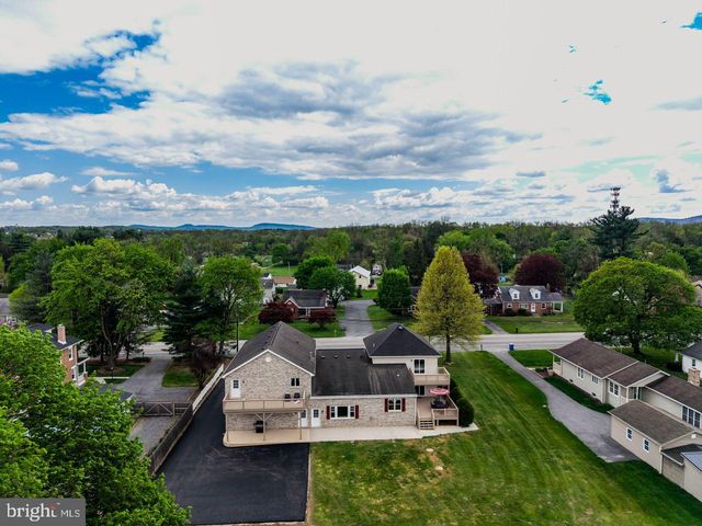 924 W TRINDLE ROAD, Mechanicsburg, PA 17055