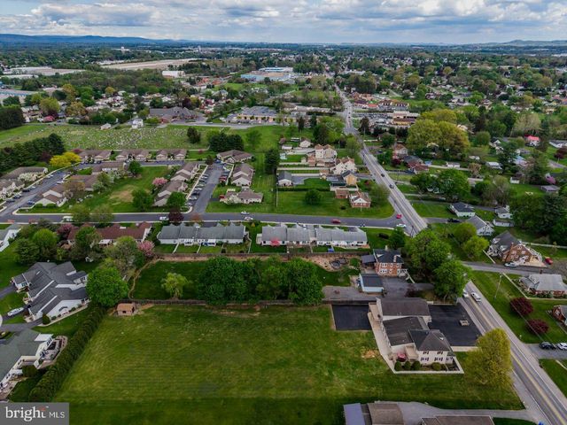 924 W TRINDLE ROAD, Mechanicsburg, PA 17055