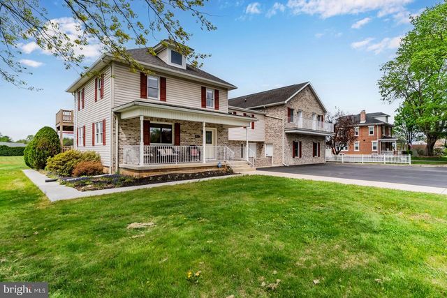 924 W TRINDLE ROAD, Mechanicsburg, PA 17055