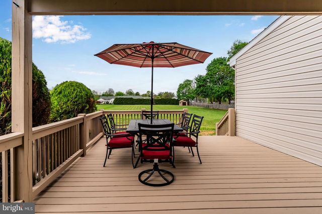 924 W TRINDLE ROAD, Mechanicsburg, PA 17055