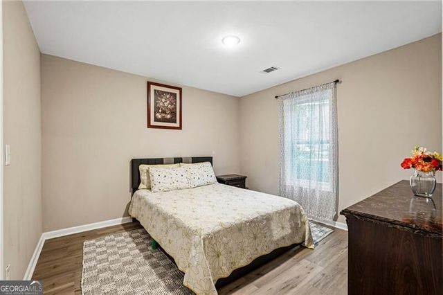665 S Eugenia Place NW, Atlanta, GA 30318