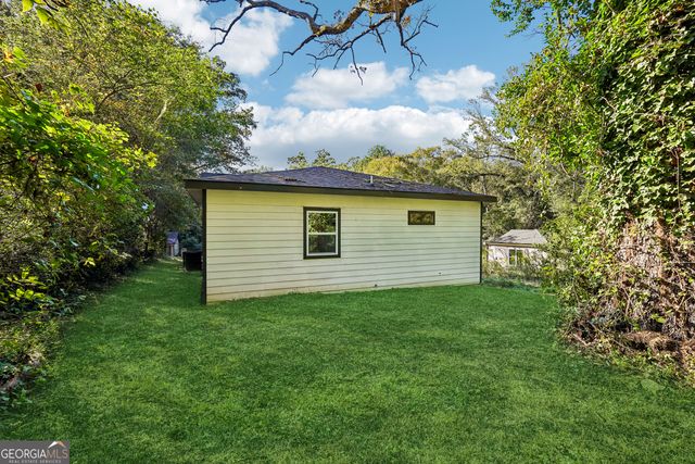 665 S Eugenia Place NW, Atlanta, GA 30318