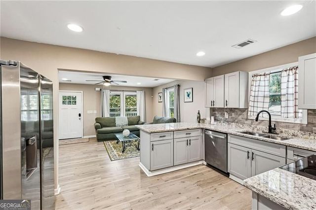 665 S Eugenia Place NW, Atlanta, GA 30318