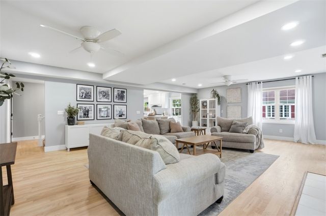 8755 Meadowview Drive, West Chester, OH 45069