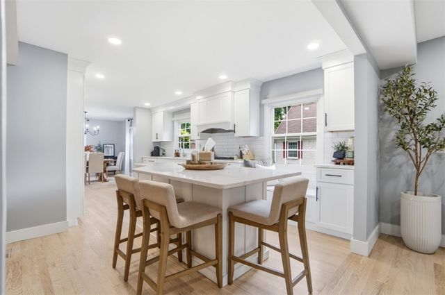 8755 Meadowview Drive, West Chester, OH 45069