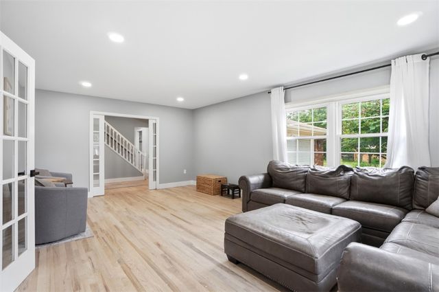 8755 Meadowview Drive, West Chester, OH 45069