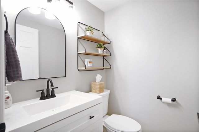 8755 Meadowview Drive, West Chester, OH 45069