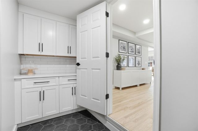 8755 Meadowview Drive, West Chester, OH 45069