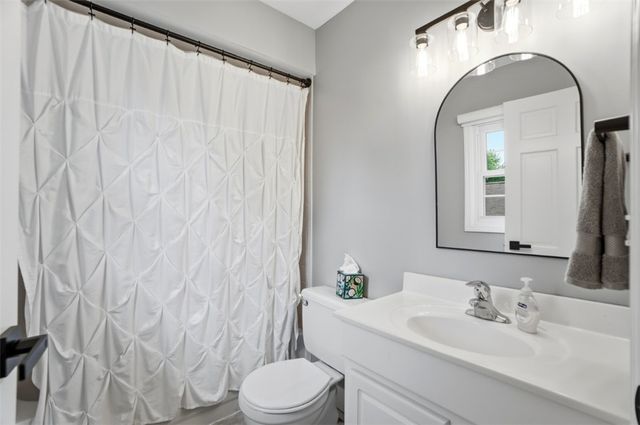8755 Meadowview Drive, West Chester, OH 45069