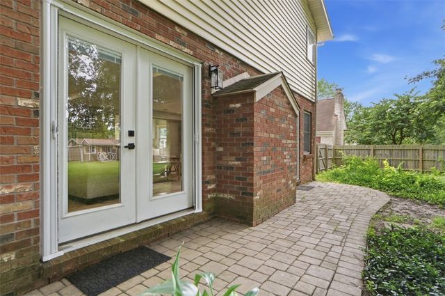 8755 Meadowview Drive, West Chester, OH 45069