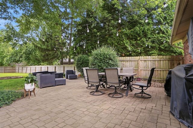 8755 Meadowview Drive, West Chester, OH 45069