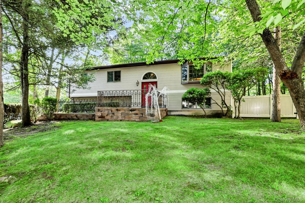 15 Balmoral Drive, Spring Valley, NY 10977