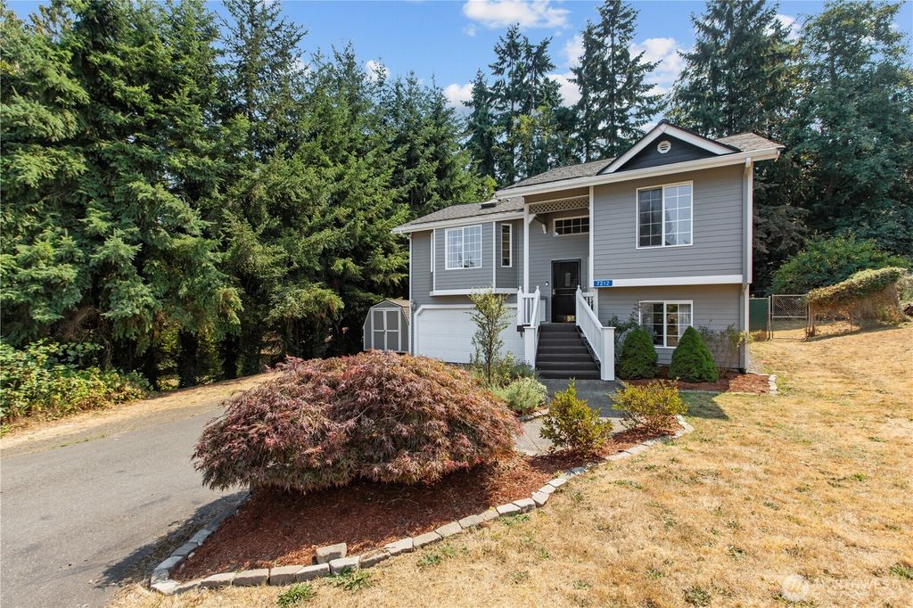 7212 E Manders Way, Port Orchard, WA 98366