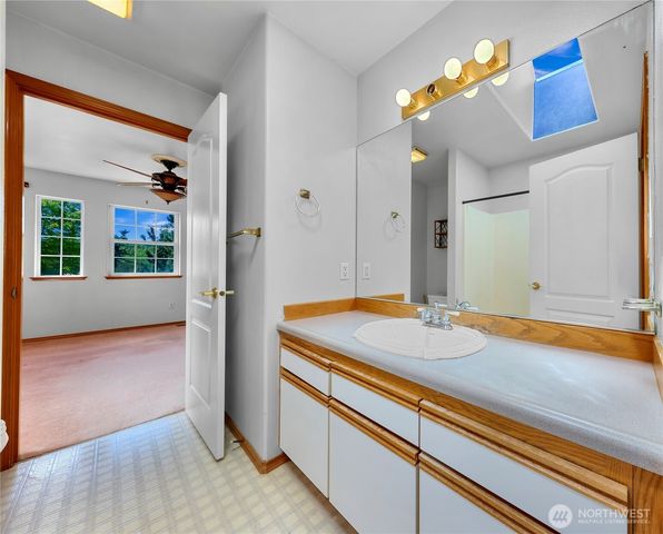 4077 Tarte Rd, Blaine, WA 98230
