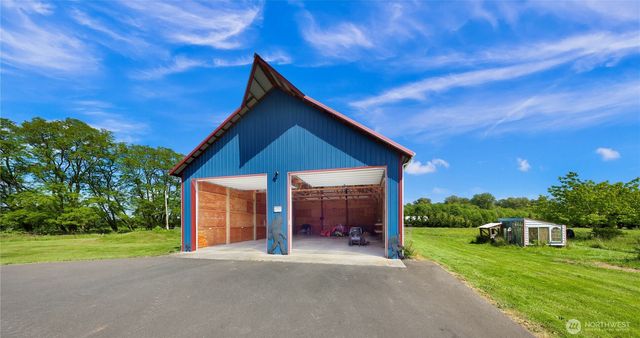 4077 Tarte Rd, Blaine, WA 98230