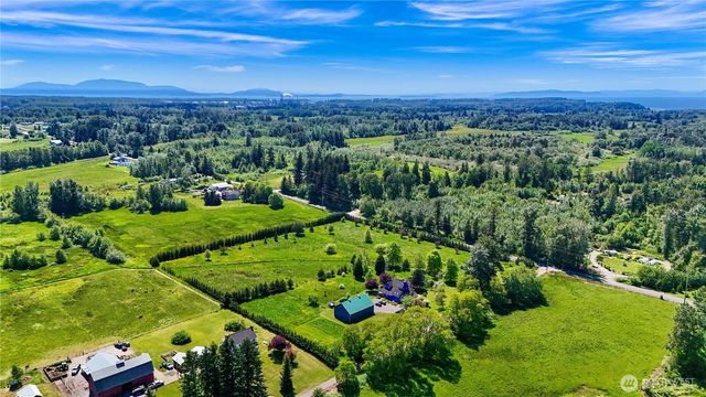 4077 Tarte Rd, Blaine, WA 98230