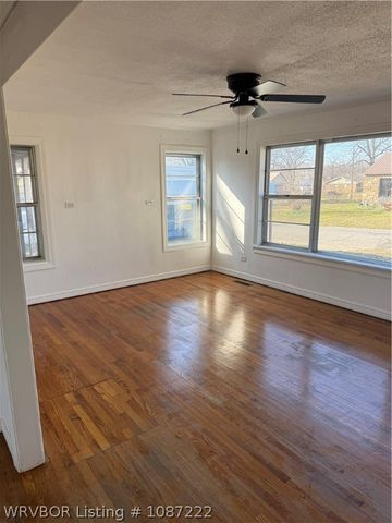 110 Vine Avenue, Sallisaw, OK 74955