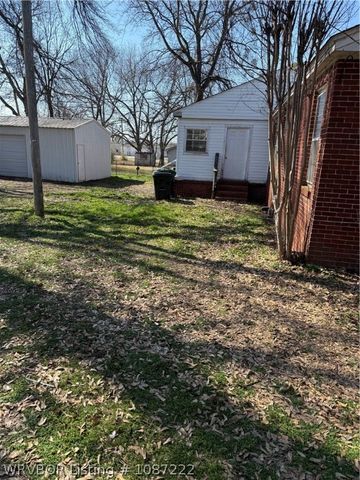 110 Vine Avenue, Sallisaw, OK 74955