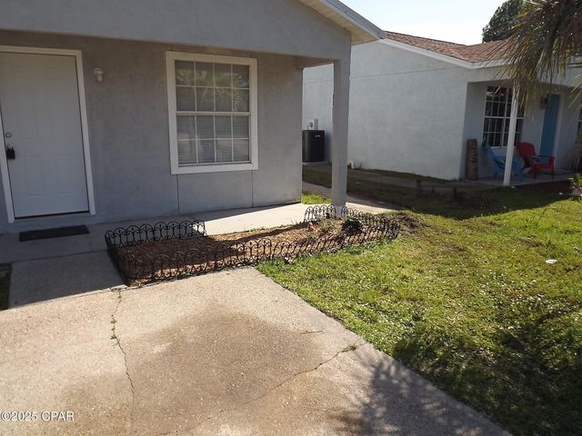 2712 Oak Hammock Drive, Panama City, FL 32401