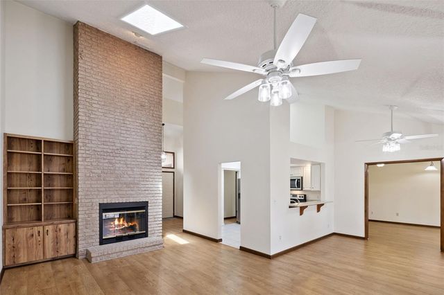 121 FEATHER EDGE LOOP 5E, Lake Mary, FL 32746