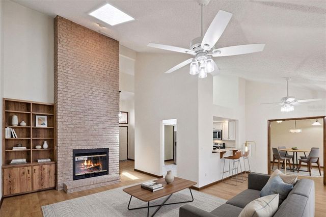 121 FEATHER EDGE LOOP 5E, Lake Mary, FL 32746