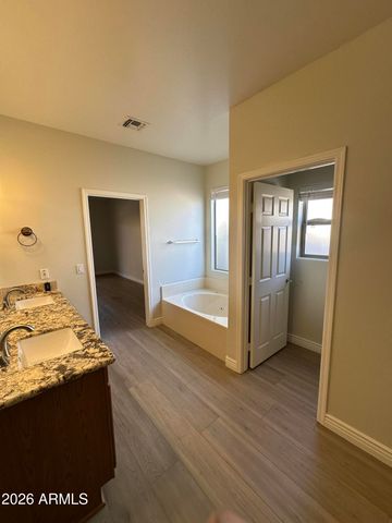 4121 W YUKON Drive, Glendale, AZ 85308