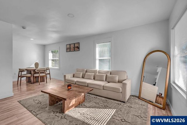 1095 Candlewood Dr NE, Keizer, OR 97303