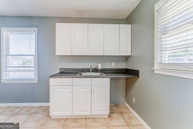 1407 E 2nd Avenue SE, Rome, GA 30161