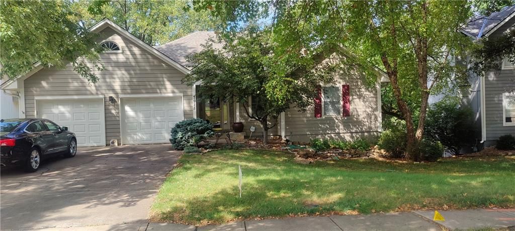 7928 Swarner Drive, Lenexa, KS 66219