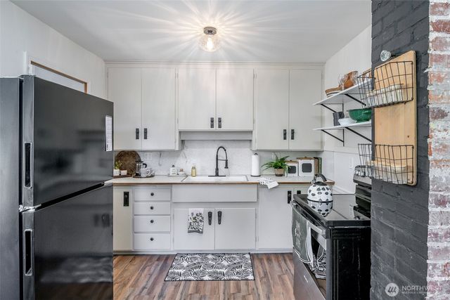 6851 S Gove Street, Tacoma, WA 98409
