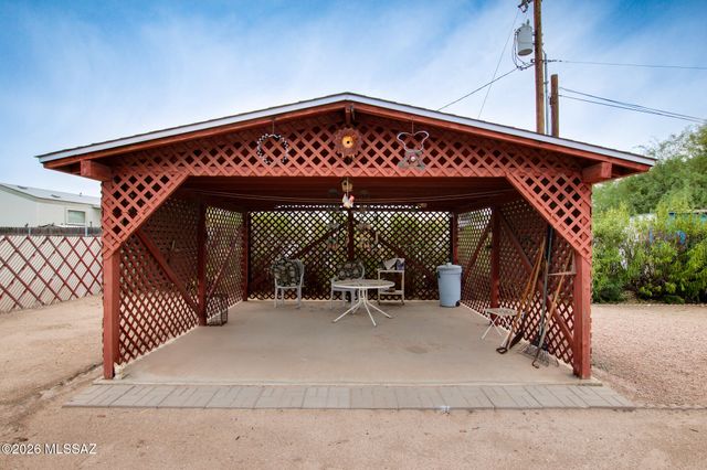 1749 W Higgins Lane, Tucson, AZ 85705