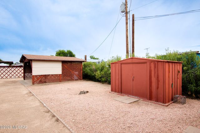 1749 W Higgins Lane, Tucson, AZ 85705