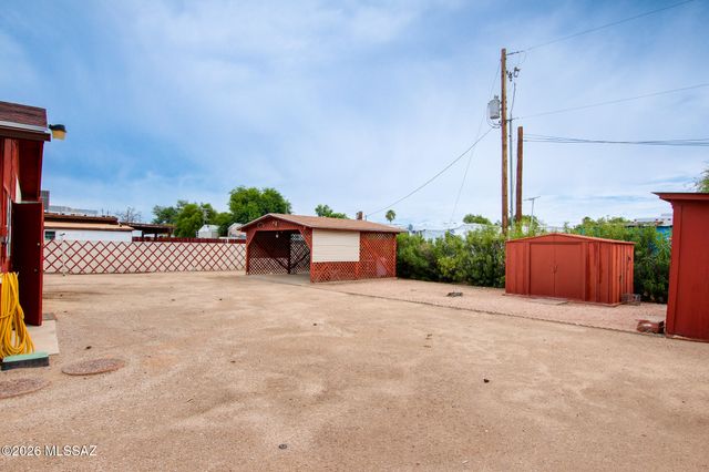 1749 W Higgins Lane, Tucson, AZ 85705