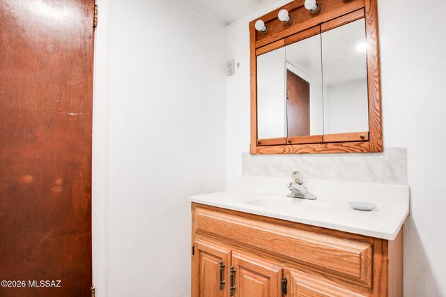 1749 W Higgins Lane, Tucson, AZ 85705