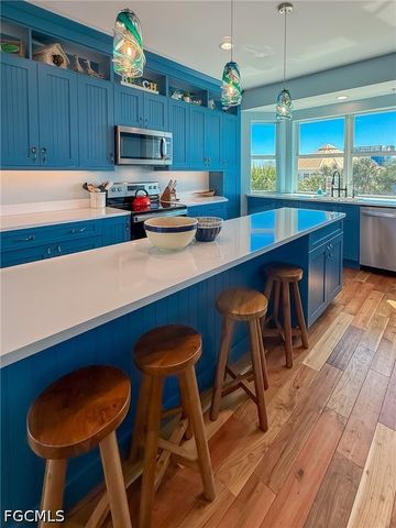 4460 Smugglers DR, Upper Captiva, FL 33924