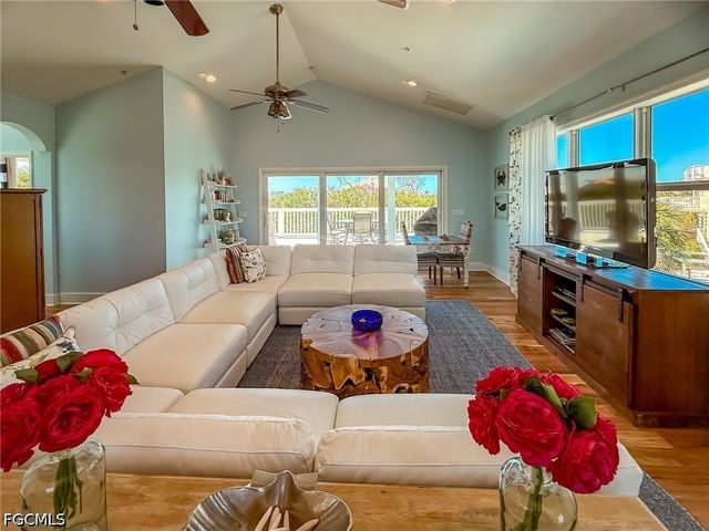 4460 Smugglers DR, Upper Captiva, FL 33924