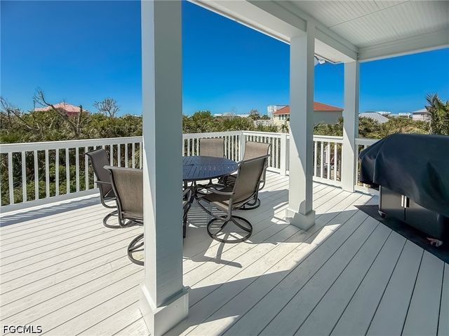 4460 Smugglers DR, Upper Captiva, FL 33924