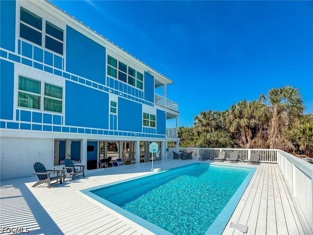 4460 Smugglers DR, Upper Captiva, FL 33924