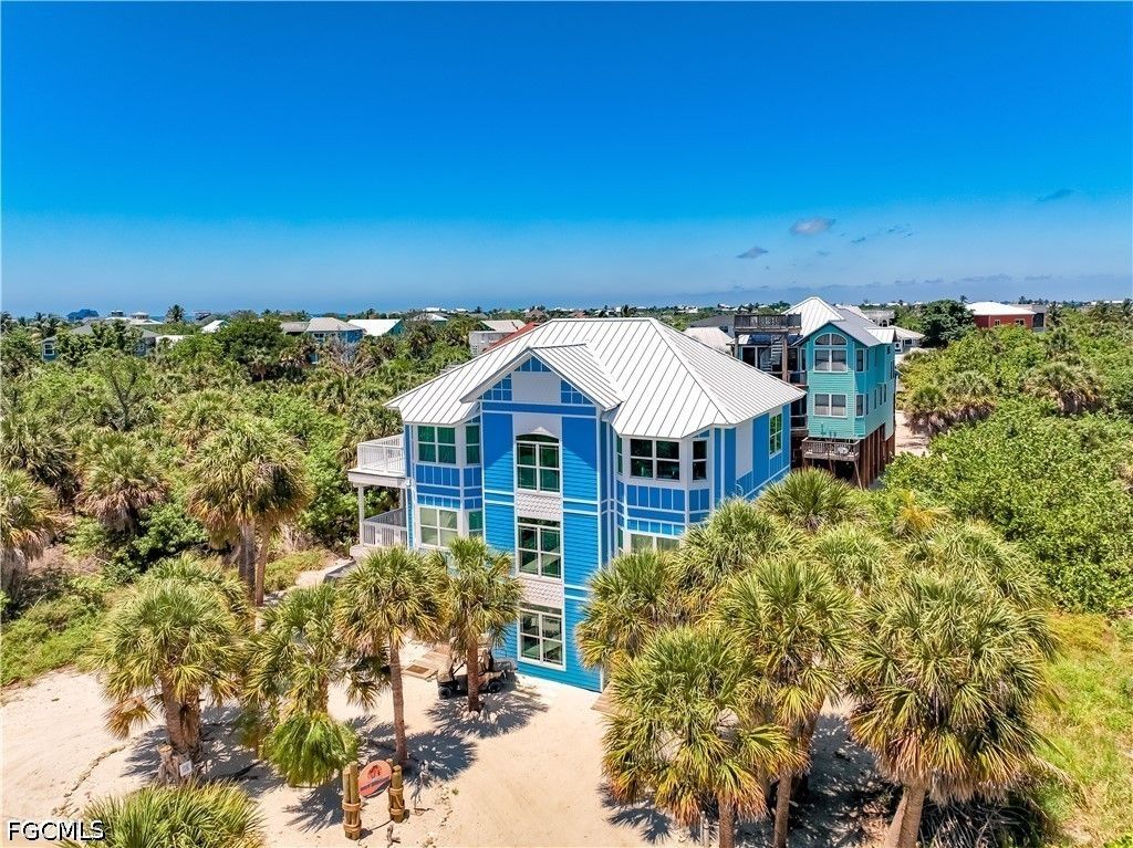 4460 Smugglers DR, Upper Captiva, FL 33924