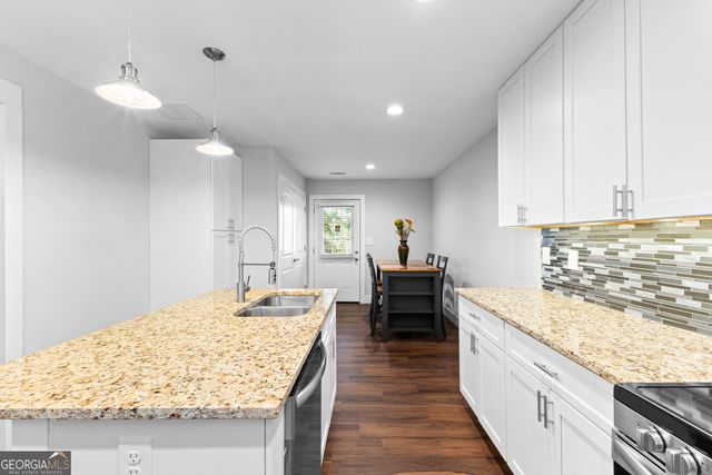 106 Sunset Lane, Newnan, GA 30263