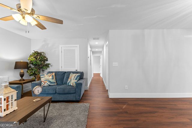 106 Sunset Lane, Newnan, GA 30263