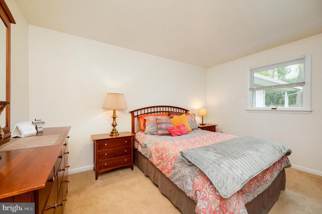 1120 RIVERVIEW DR, Reading, PA 19605