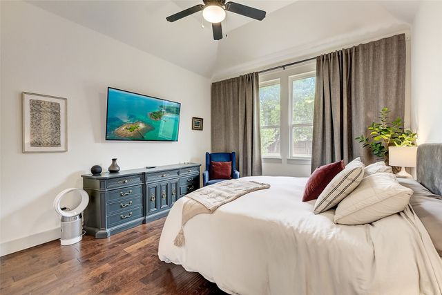 1048 Whisper Willows Drive, Fort Worth, TX 76052