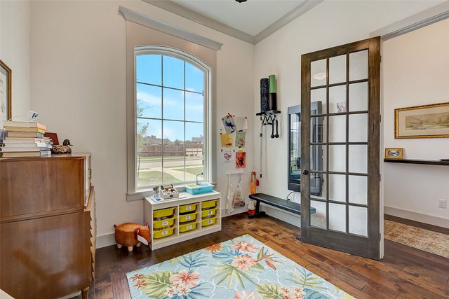 1048 Whisper Willows Drive, Fort Worth, TX 76052