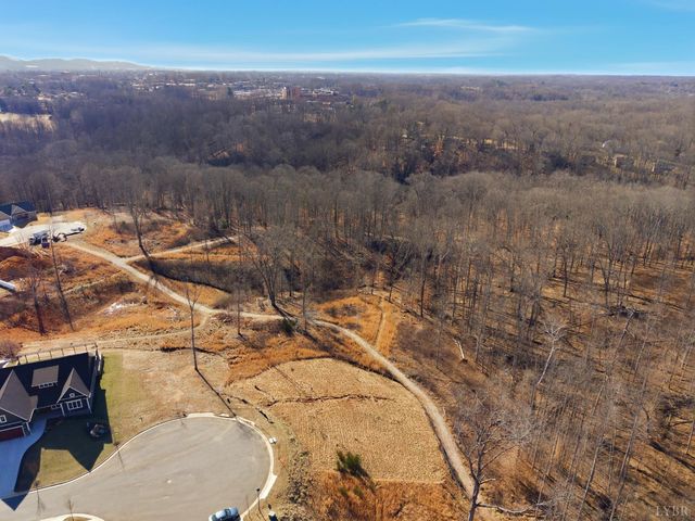 127 Courtney Springs Drive, Lynchburg, VA 24503