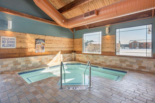 199 Cliffside Drive, Wisconsin Dells, WI 53965