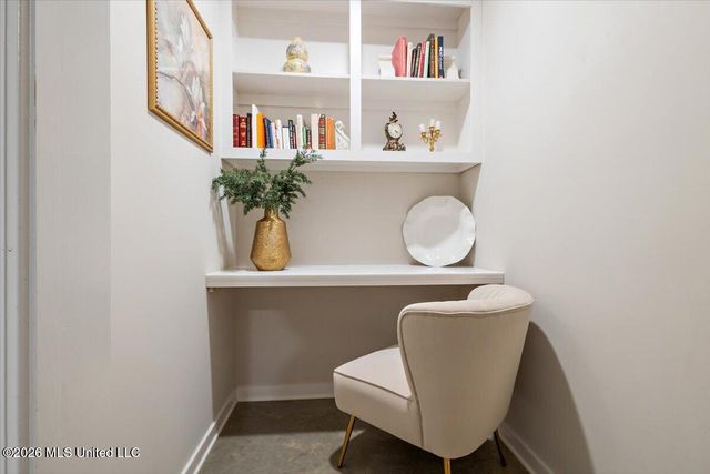 736 Sawgrass Lakes Drive, Brandon, MS 39042