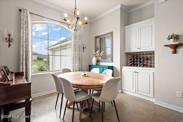 736 Sawgrass Lakes Drive, Brandon, MS 39042